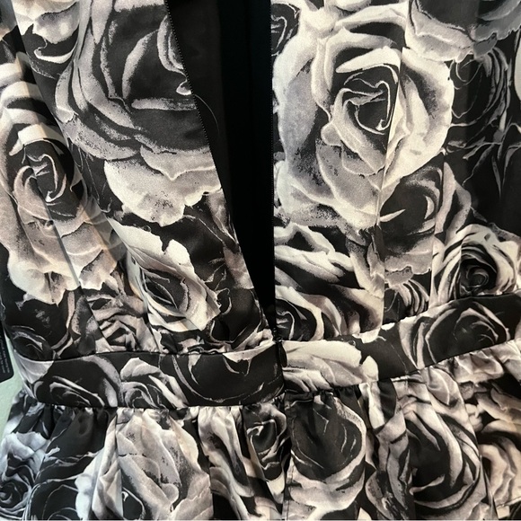 Kate Young Womens Black White Rose Print Ruffed Tiered Party Mini Dress Sz 6 NWT - Picture 10 of 14
